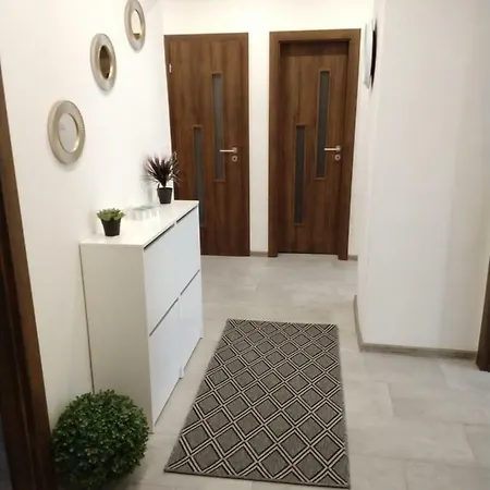 Center Ii Apartamento Nitra